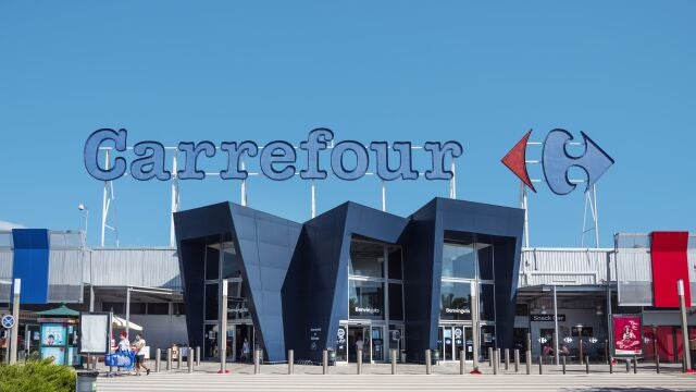 Hipermercado Carrefour en El Prat.