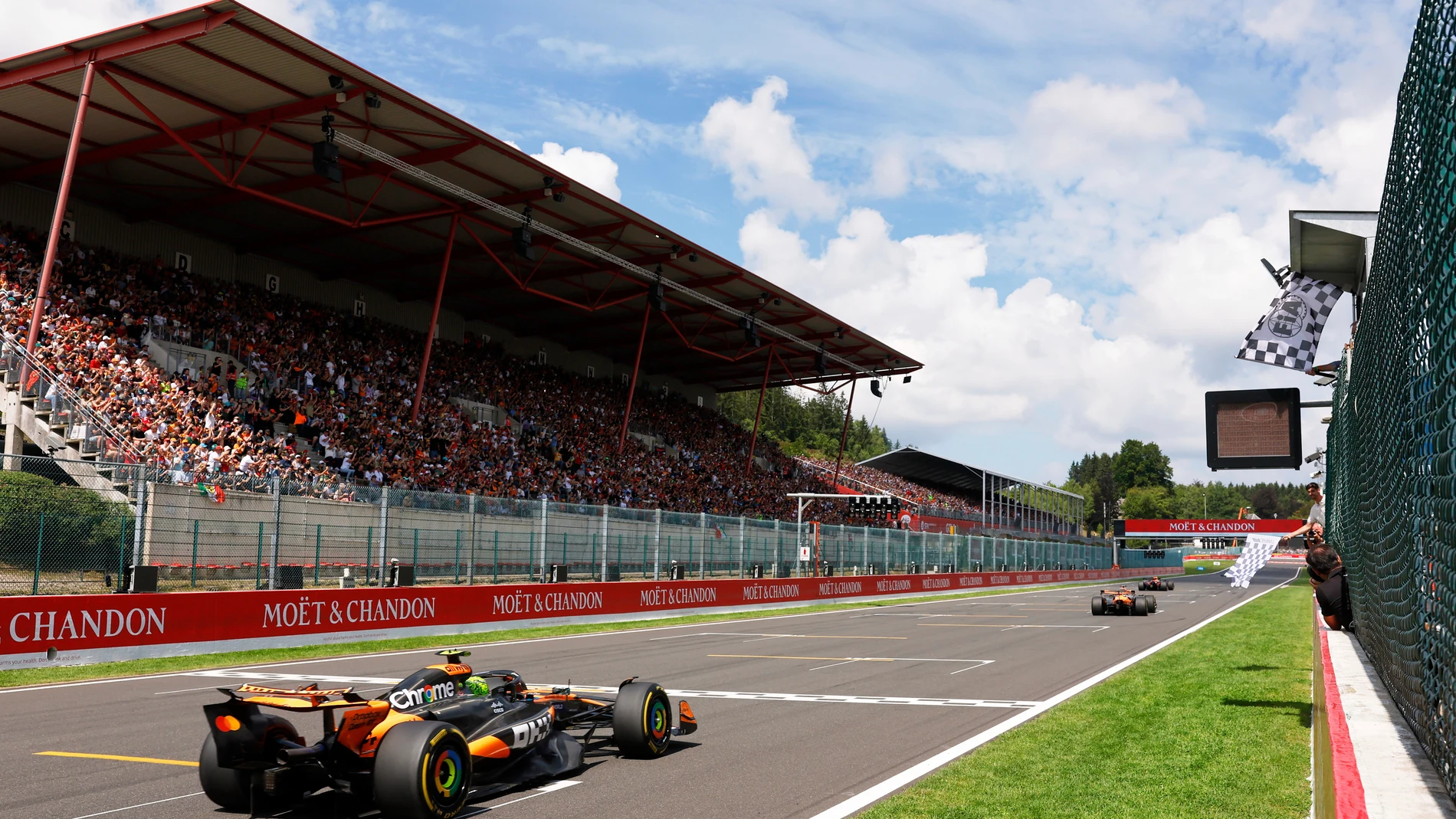 Max Verstappen se impuso en el sprint del GP de Bélgica