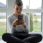 ¿Qué es la "retterofobia"? El trastorno digital que puede poner en riesgo tu salud mental