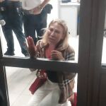 La reacción fue tan intensa que atrajo la atención de otros viajeros