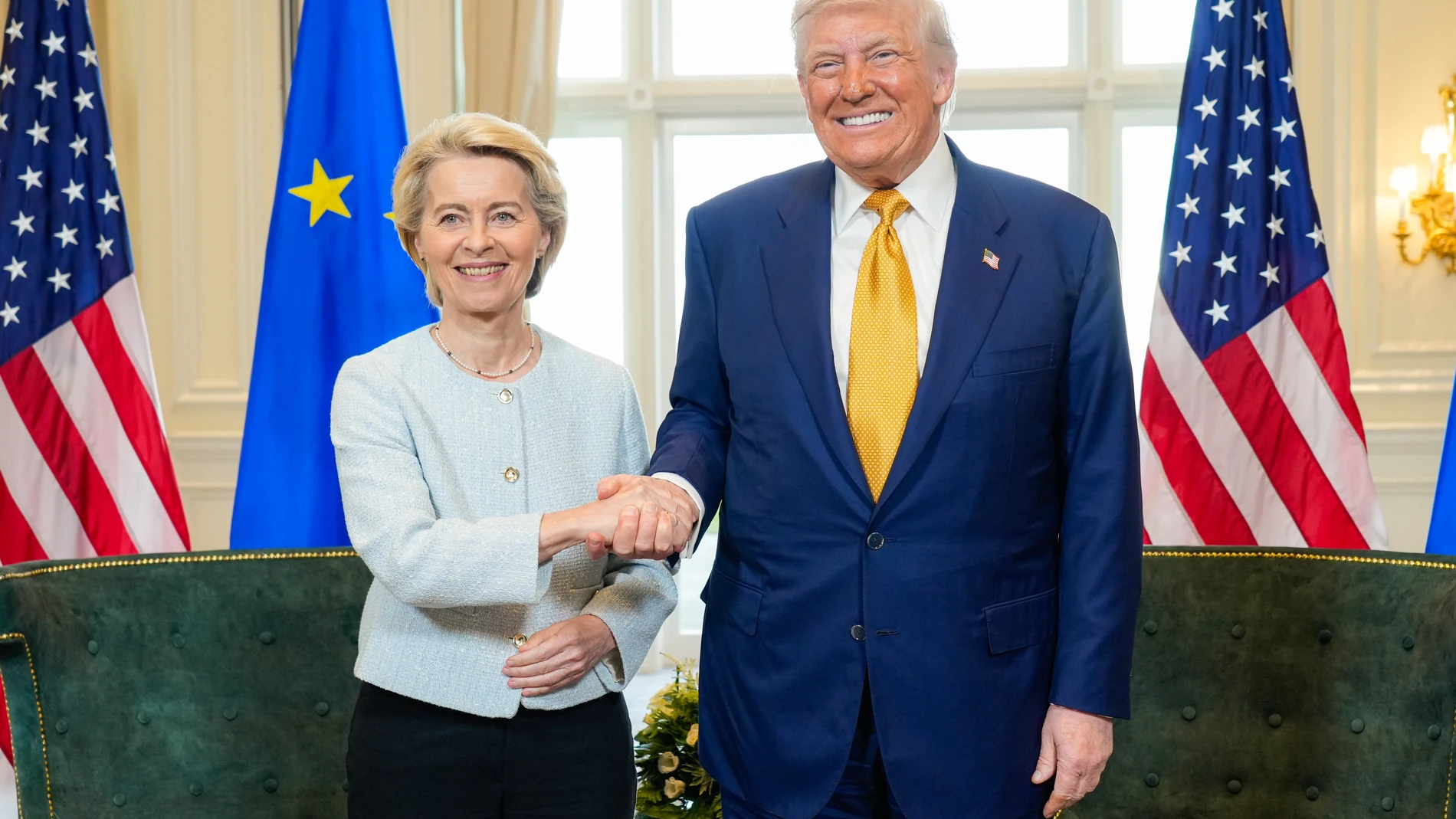 TURNBERRY (Reino Unido), 27/07/2025.- El presidente de EEUU, Donald Trump y la presidenta de la Comisión Europea, Ursula von der Leyen, durante la reunión que han mantenid hoy domingo en el complejo de golf del lider republicano en la localidad escocesa de Turnberry. EFE / Fred Guerdin / Comisión Europea. ***SOLO USO EDITORIAL / SOLO USO DISPONIBLE PARA ILUSTRAR LA NOTICIA QUE ACOMPAÑA/ (CRÉDITO OBLIGATORIO)***