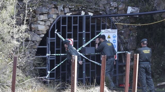 Exterior este martes de la la mina de Cerredo