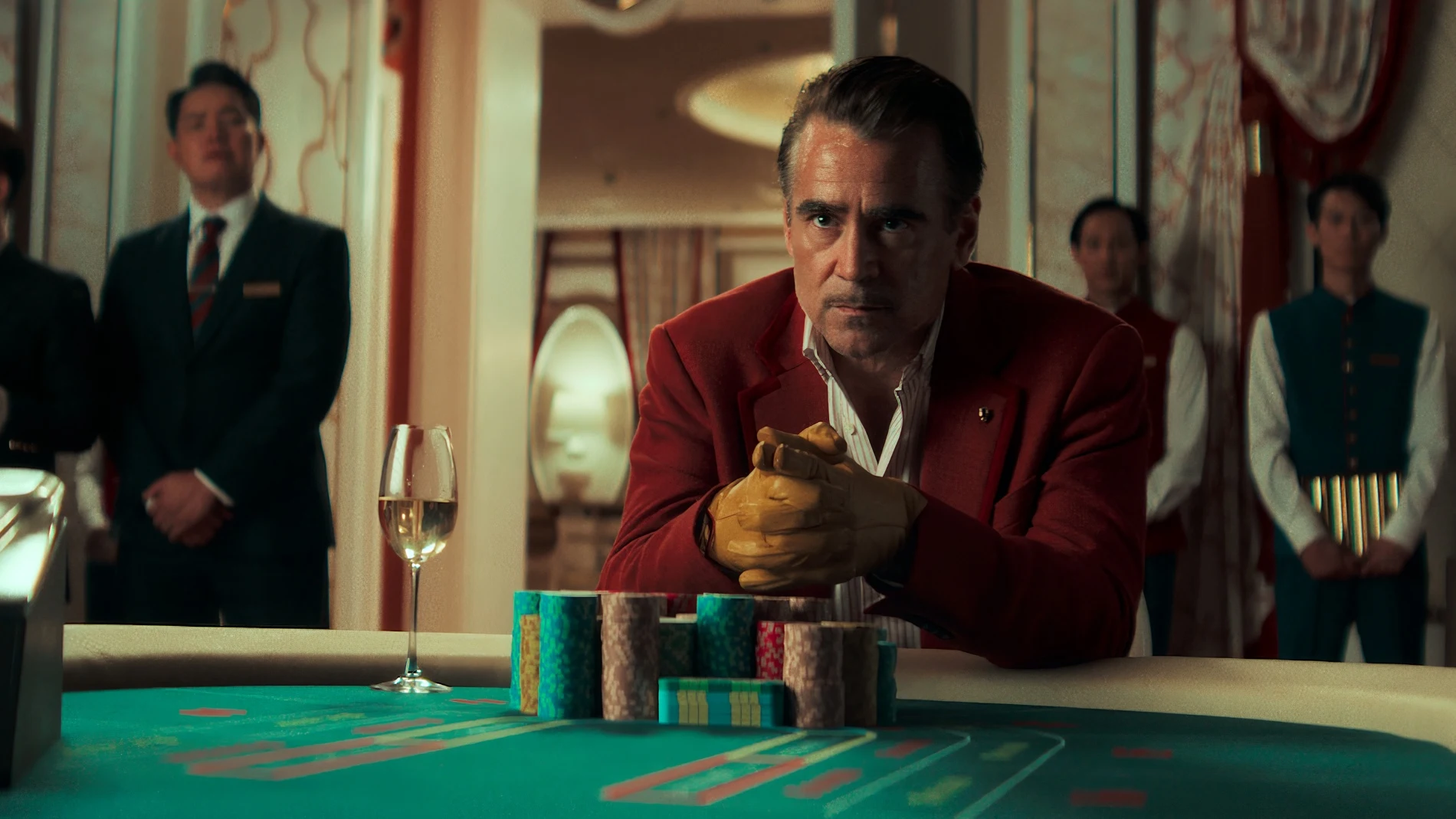 El director de 'Cónclave' se pasa al juego y los casinos con 'Maldita suerte', ya con fecha de estreno en Netflix
