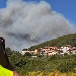  Incendio en Mombeltrán declarado Nivel 2.a En la foto desde Villarejo del Valle.
