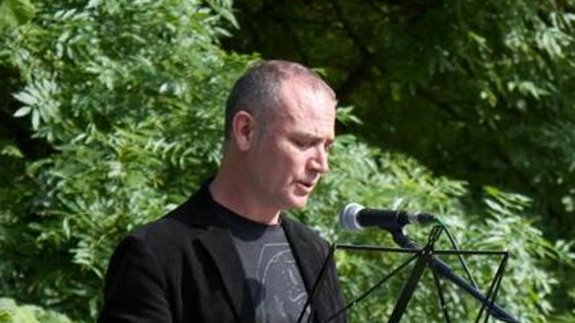 El escritor asturiano Xuan Bello