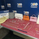 La Policía Nacional detiene a un varón por sustraer una maleta con joyas valoradas en más de 142.000 euros en el Aeropuerto Madrid Barajas
