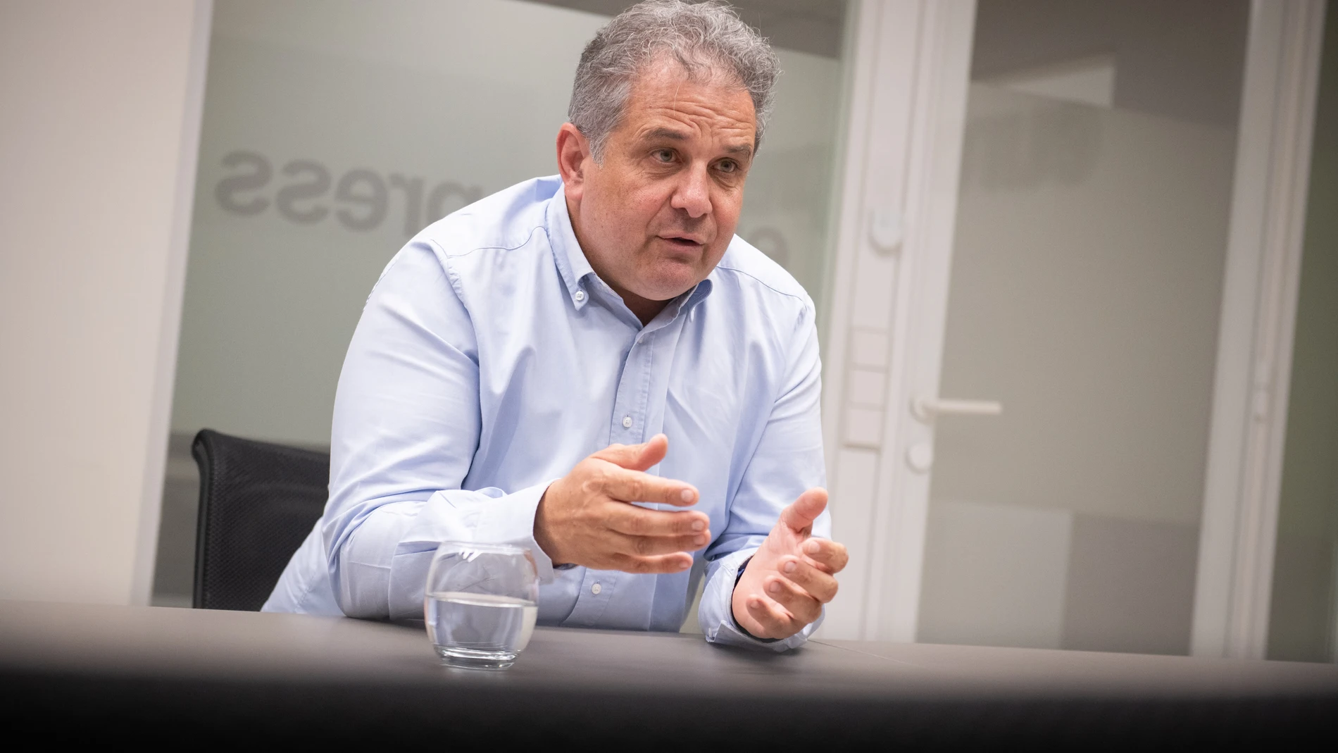 El alcalde de Parla (Madrid), Ramón Jurado, durante una entrevista para Europa Press, a 29 de julio de 2025, en Madrid (España). Ramón Jurado es miembro del PSOE desde 2005 y asumió la alcaldía de Parla en el año 2019. Antes de ser alcalde trabajó como asistente administrativo ejecutivo en el sector educativo.29 JULIO 2025;ENTREVISTA;ALCALDE;PARLA;PSOE;SOCIALISTA;EP;EUROPA PRESS;POSADO;Fernando Sánchez / Europa Press29/07/2025