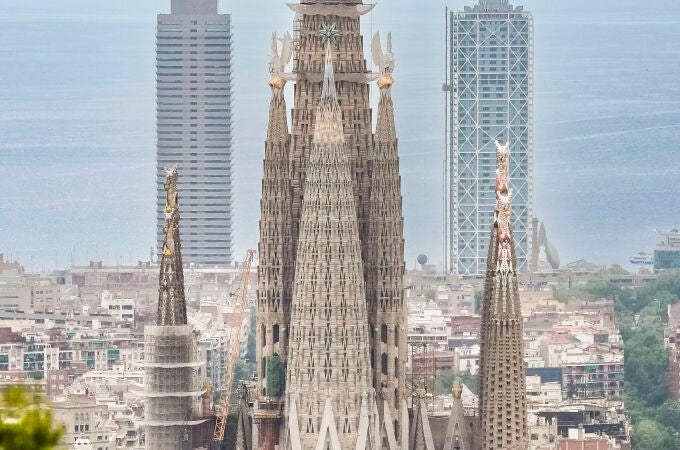 La Sagrada Família es desde hoy el edificio más alto del entramado urbano de Barcelona