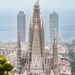 La Sagrada Família es desde hoy el edificio más alto del entramado urbano de Barcelona