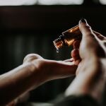 Sustituto de minoxidil: el aceite natural que elimina la caída del cabello y hace crecer el pelo