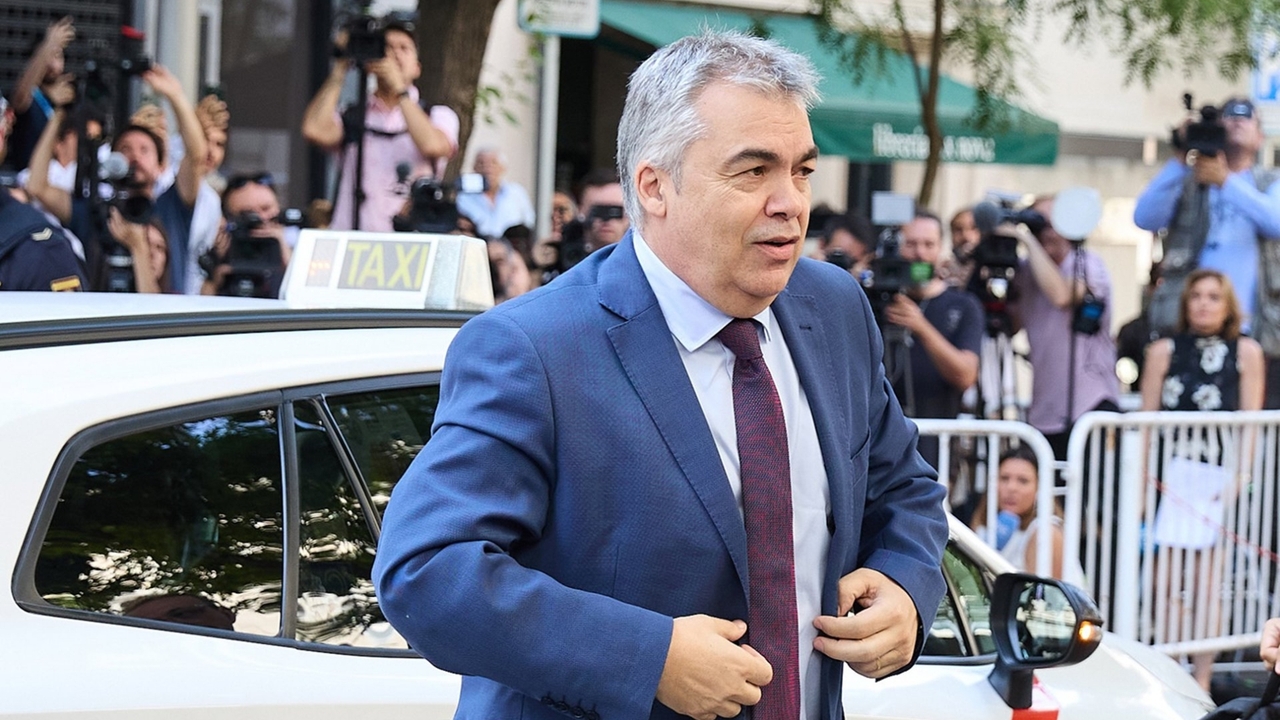El juez requiere al Congreso, al PSOE y al Parlamento navarro los pagos a Cerdán tras detectar la UCO desajustes en sus cuentas