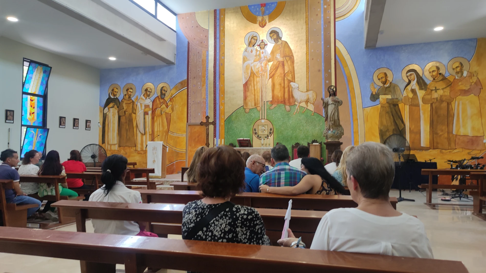 iIglesia Sagrada Familia Loranca