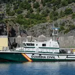 Buscan a dos ocupantes de la avioneta caída al mar frente al faro de Sóller, en Mallorca