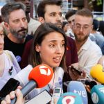 Irene Montero critica el plan del Gobierno de lanzar alimentos a Gaza por vía aérea y sugiere que están en mal estado