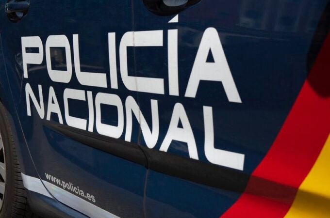 La Policía Nacional Detiene A Un Varón Por Resistencia A La Autoridad