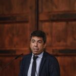 AMP.- Mazón defiende condecorar a sus escoltas el día de la dana: "Dudar de las fuerzas de seguridad es una injusticia"