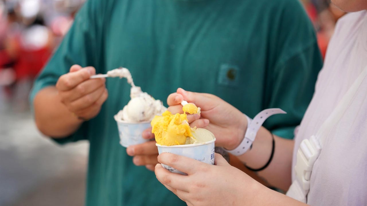 ¿Es bueno tomar helado para el dolor de garganta? Un farmacéutico responde: “Te puede ayudar…”