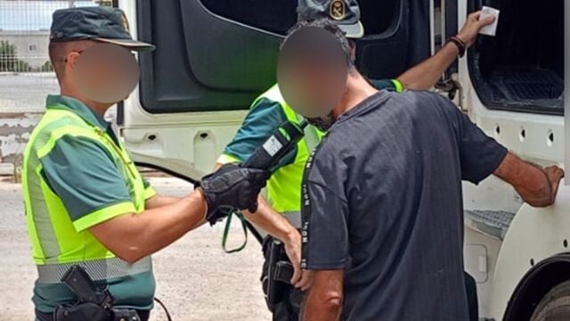 Sucesos.- Guardia Civil investiga a un conductor profesional por sextuplicar la tasa máxima de alcohol