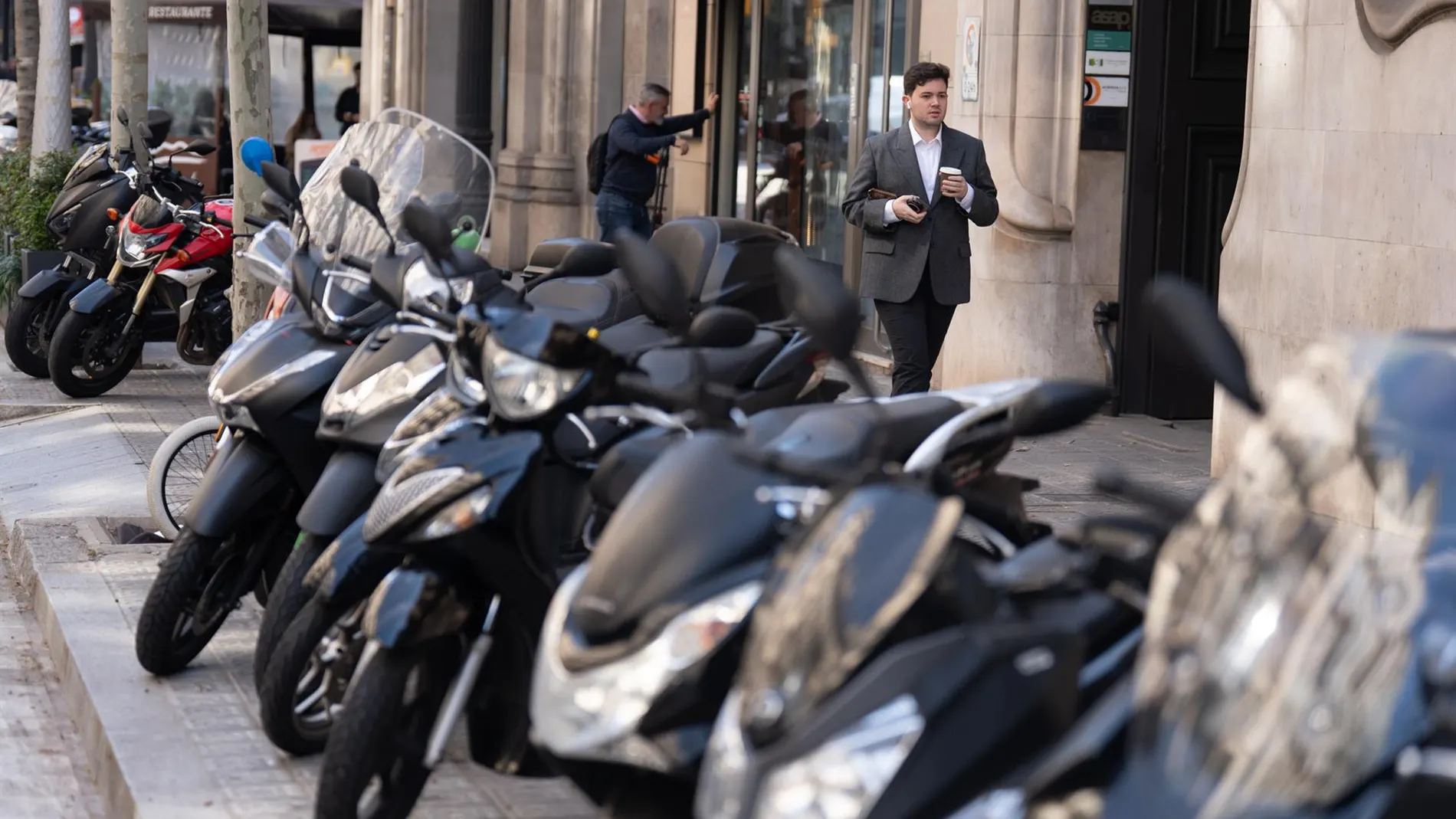 La mitad de las motos y de los ciclomotores que circulan en España tiene más de 15 años de antigüedad