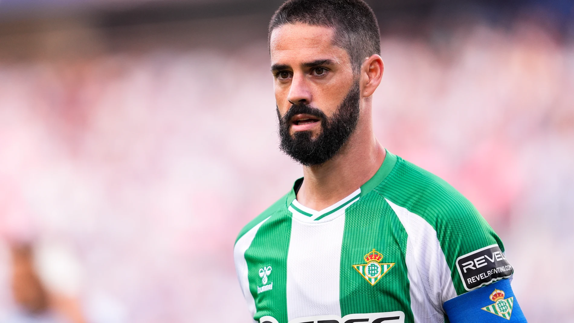 Francisco 'Isco' Alarcon of Real Betis looks on during XXXV Costa del Sol Trophy, football match played between Malaga CF and Real Betis at La Rosaleda Stadium on August 9, 2025, in Malaga, Spain. AFP7 09/08/2025 ONLY FOR USE IN SPAIN