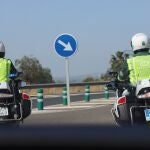 Agentes de tráfico de la Guardia Civil