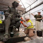 El Ayuntamiento restaura el monumento a Velázquez en el paseo del Prado. David Jar