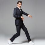 Amazon rebaja a precio de saldo las zapatillas Pepe Jeans que los hombres combinan con traje