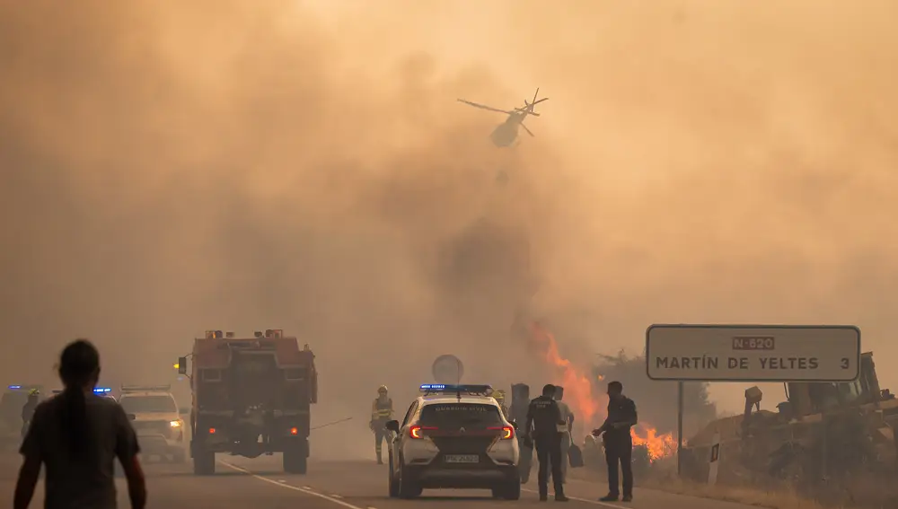 Baja a nivel uno el incendio forestal de Martín de Yeltes (Salamanca)