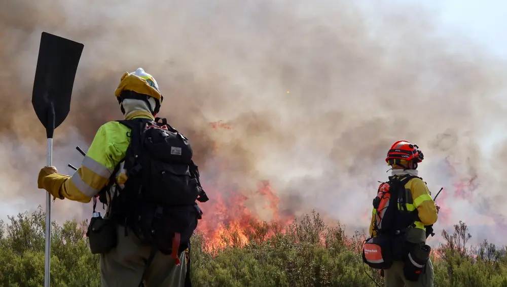 Incendio en Puercas (Zamora) en la Sierra de la Culebra