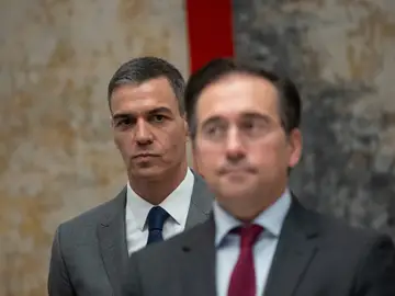 El Presidente del Gobierno, Pedro Sánchez, y el ministro de Exteriores, José Manuel Albares El Presidente del Gobierno, Pedro Sánchez, y el ministro de Exteriores, José Manuel Albares