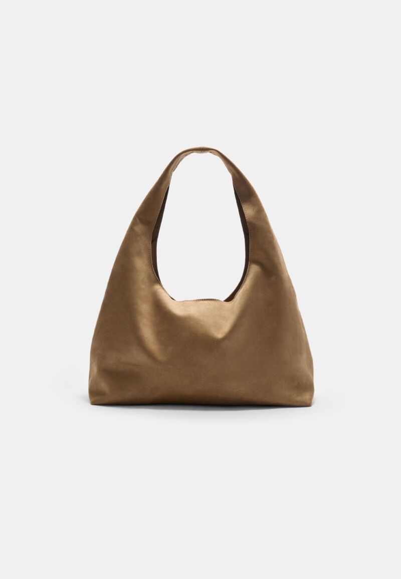 Bolso de efecto ante.