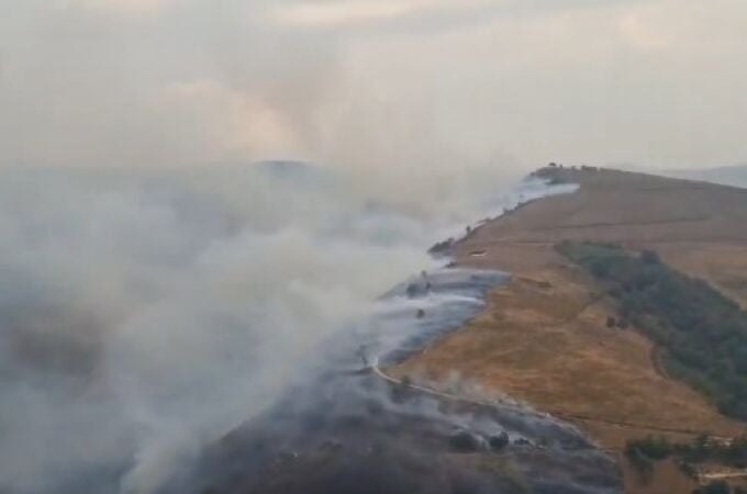Sucesos.- Ocho incendios forestales en Asturias: tres activos, uno estabilizado y cuatro en revisión