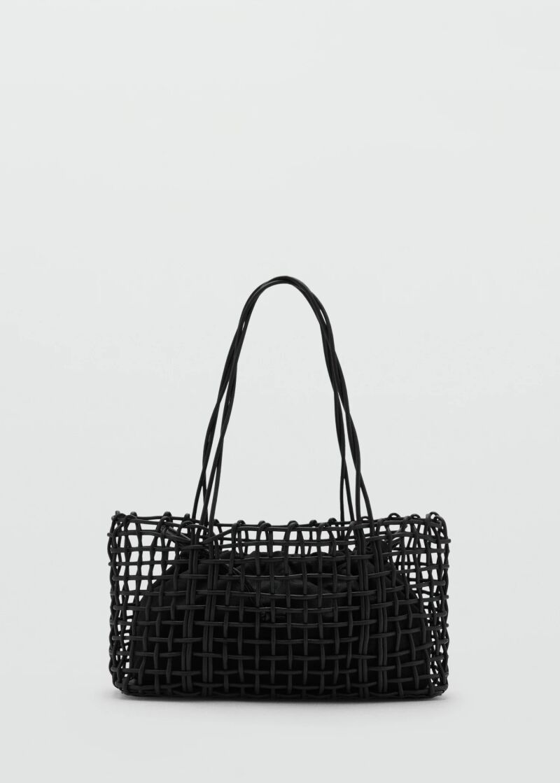Bolso trenzado.