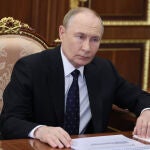 Ucrania.- Putin alaba los "esfuerzos sinceros" de Trump para poner fin al conflicto en Ucrania