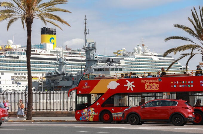 Un crucero atracado en el Puerto de Cádiz, el más concurrido