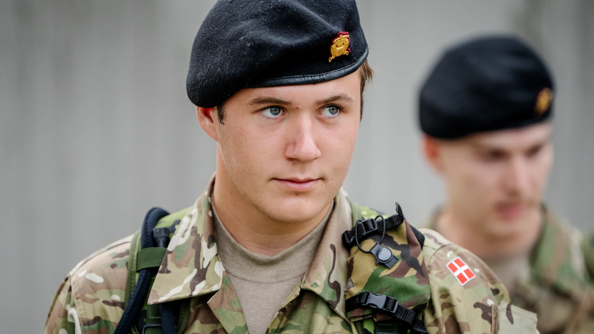Slagelse (Denmark), 14/08/2025.- Danish Crown Prince Christian participates in inspection before shooting exercise at Antvorskov Barracks in Slagelse, Denmark, 14 August 2025. The Crown Prince is again at Antvorskov Barracks, where he continues his military education in the Lieutenant training program. (Dinamarca) EFE/EPA/Mads Claus Rasmussen DENMARK OUT