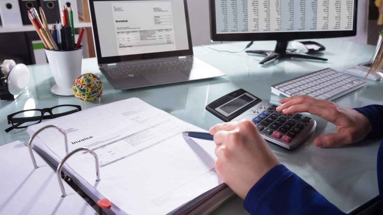 Autónomos y empresas ya pueden pedir sus “vacaciones fiscales” para desconectar sin preocupaciones de Hacienda
