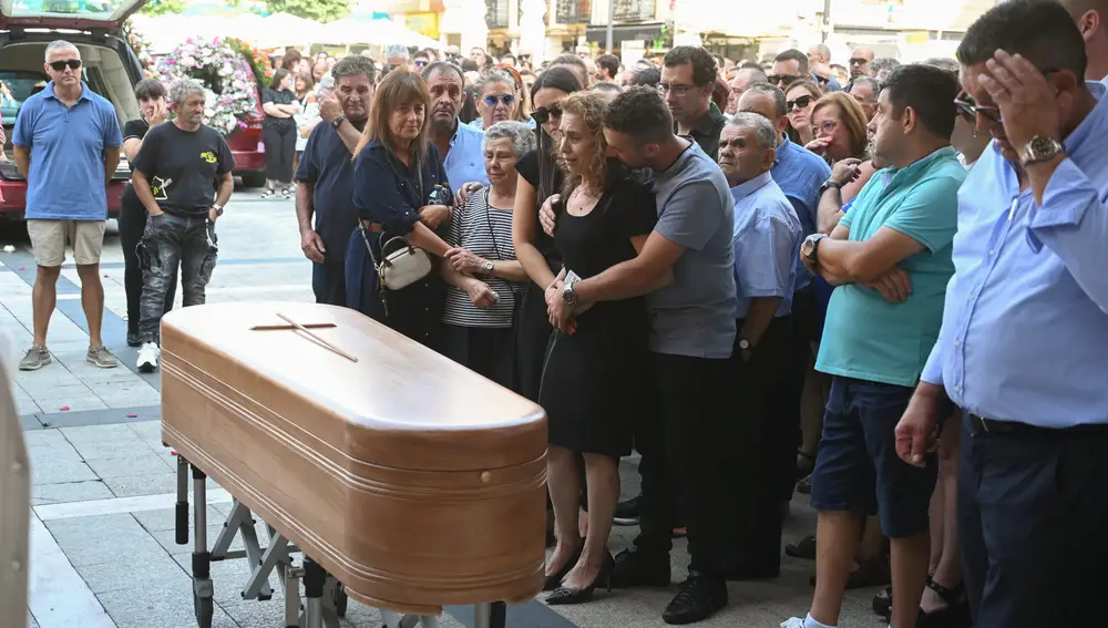 Funeral por el hombre fallecido a causa del incendio de Nogarejas