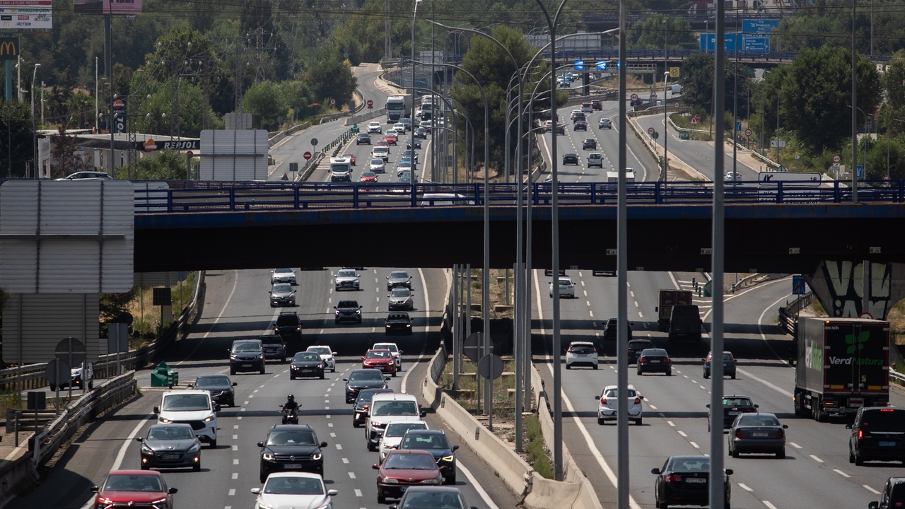 Operación retorno del verano, en directo: tráfico, atascos, retenciones, alertas de la DGT, radares y estado de las carreteras
