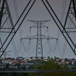 Torres de Alta Tensión en Arroyomolinos. Recursos de energía, electricidad, luz, Tendidos eléctricos. © Albert
