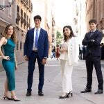 Cuatro jóvenes becados por la fundación la Caixa