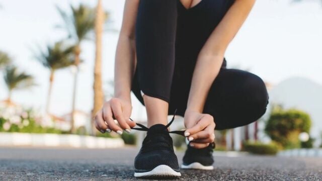Estas Skechers rebajadas son la razón por la que muchas mujeres +55 ya no usan otro calzado