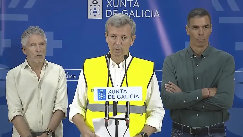 Alfonso Rueda con Fernando Grande-Marlaska y Pedro Sánchez
