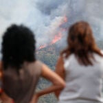 El incendio avanza hacia O Courel desde Quiroga (Lugo)