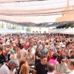 Cientos de asistentes participaron en esta cita tomatera