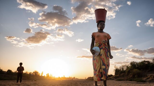 La OMS y UNICEF informan de que un cuarto de la población mundial sigue sin acceso a agua potable