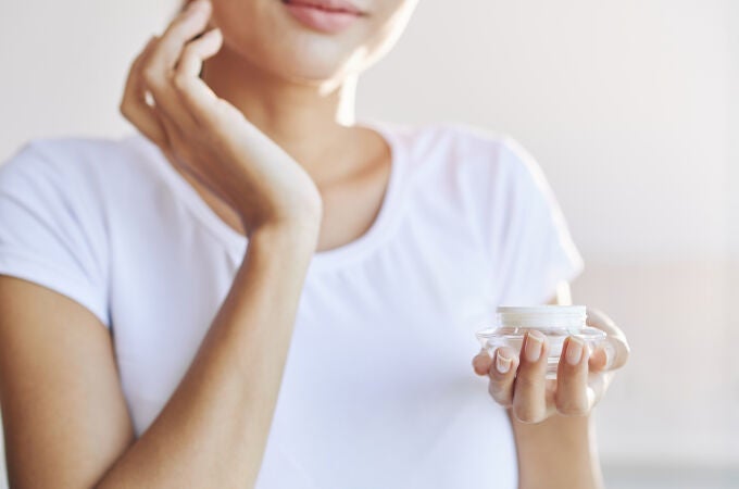 Esta crema hidratante de farmacia arrasa en ventas (y te cuento cómo me ha funcionado)