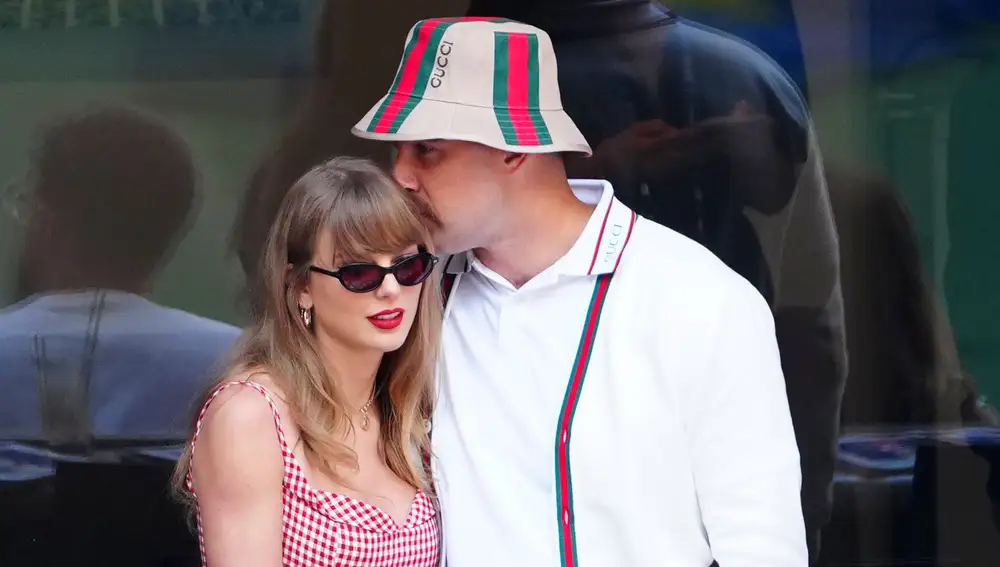 Taylor Swift y Travis Kelce.