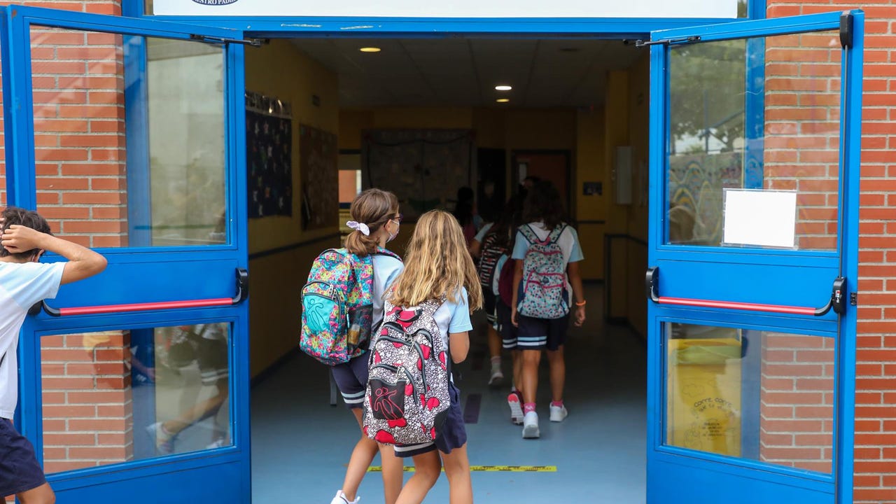 Madrid arranca el curso mañana con 1,3 millones de alumnos y un 50% más de profesores