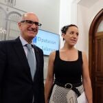 El presidente de la Diputación de Salamanca, Javier Iglesias, acompañado de la diputada de Fomento y Medio Ambiente, Pilar Sánchez, presenta el plan